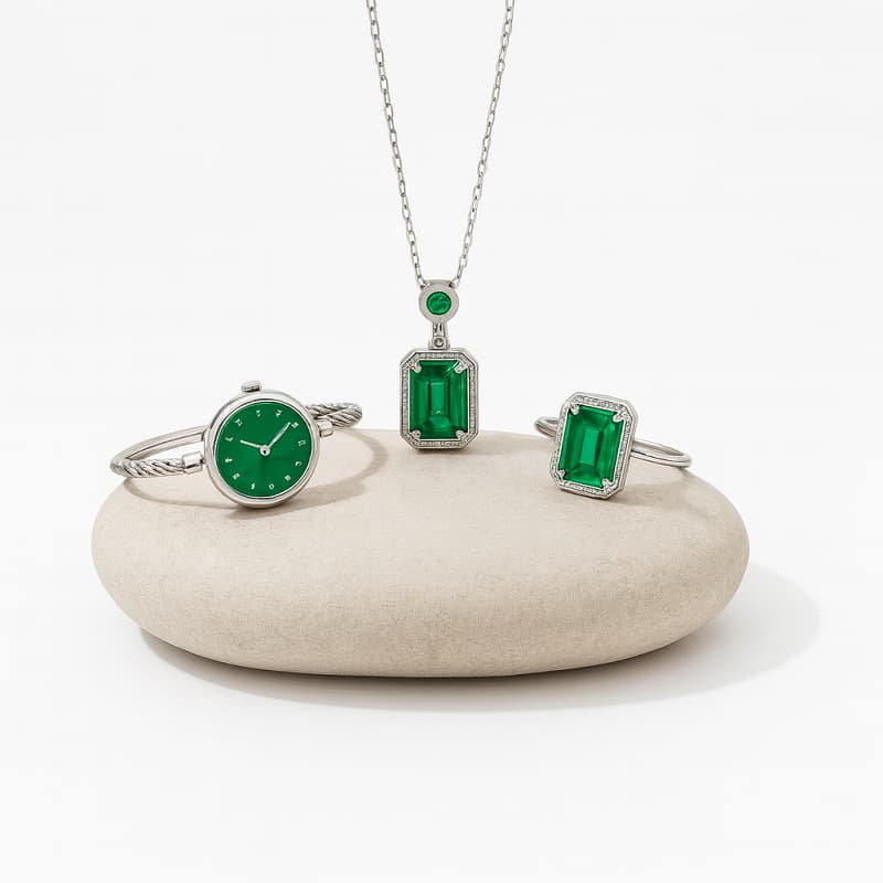 ست زنانه ساعت و گردنبند و انگشتر مدل زمرد-نقره ای